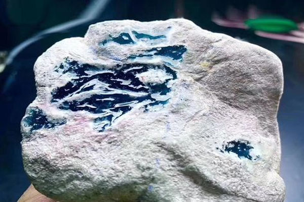 如何检测翡翠原石有哪些化学成分？