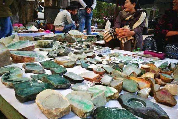 广东翡翠原石市场在哪里 广东有几个翡翠原石市场