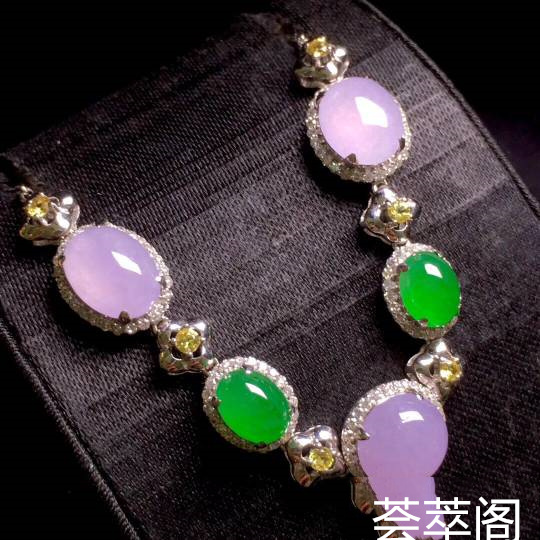 紫罗兰➕阳绿蛋面手链，通透细腻，水灵甜美，时尚大方，尺寸如图，️����